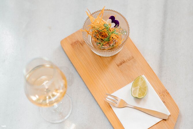 1 Hour Private Four Greek Wine Tasting and Food Pairing in Athens - Learning to taste without the wine-school fuss
