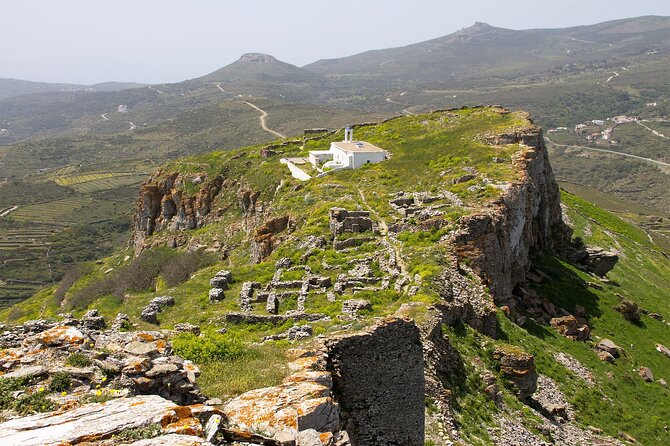 10-Day Inn-to-Inn Self-Guided Trekking Holiday Andros Trail - Cyclades - Day 5: Panachrados Monastery and the road to Korthi
