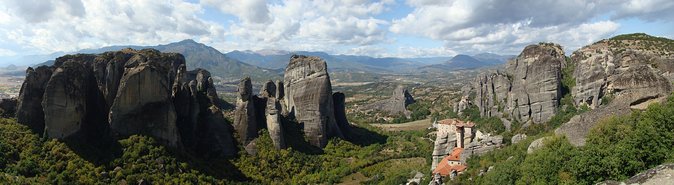 2 Day Private Tour of Meteora & Thermopylae From Athens - The hanging monasteries, from Grand Meteoron to St Trinity