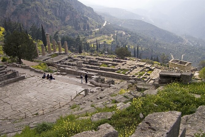 2 Day Private Tour to Amazing Delphi & Meteora - Lunch near Delphi is part of the appeal