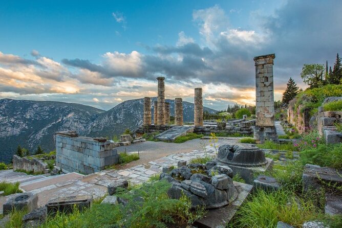 2-Day Private Tour to Delphi and Meteora from Athens - Delphi’s Sacred Way and ancient sanctuary