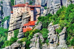 2-days rail trip from Athens to Meteora - Your Kalambaka buffer time: use it for wandering and better meals