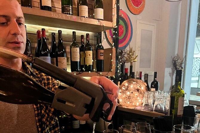 2 Hours Wine Tasting Odyssey in Athens - Six glasses, one useful introduction to Greek wine