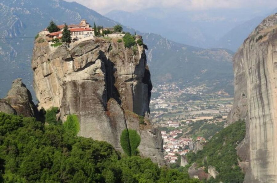 2Day Delphi&Meteora with Official guide,tickets,hotel pickup - Should you book this Delphi and Meteora 2-day tour?
