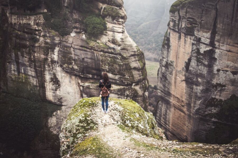 2Day Delphi&Meteora with Official guide,tickets,hotel pickup - Meteora monasteries on towering rocks: the experience, the walking, and the dress code