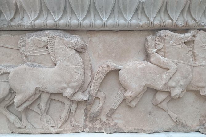 3-Day Classical Greece Tour: Epidaurus, Mycenae, Nafplion, Olympia, Delphi - Delphi Archaeological Museum and the Ancient Town: where symbols turn into geography