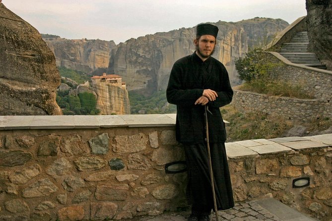 3 Days private tour- Meteora Rocks & Monasteries, Delphi/ Apollo Oracle, Thebes - Why this three-day route works