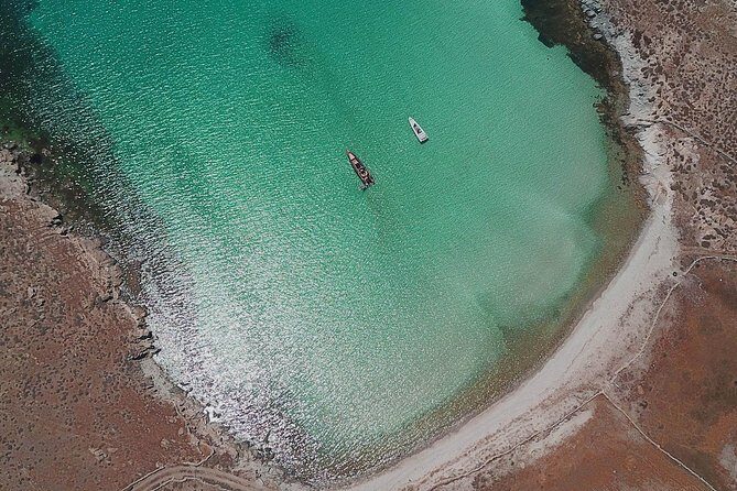 3 hour private cruise: DELOS - RHENIA - Rhenia and Skinos (Blue Lacuna): The Swim-First Payoff