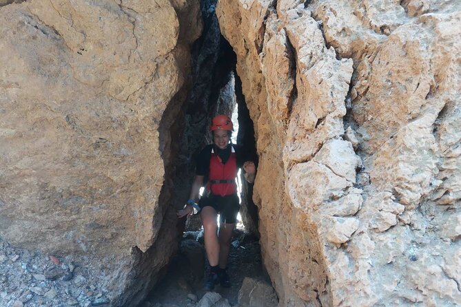 3-Hour Small Group Coasteering in Sounio - Transport and meeting point details