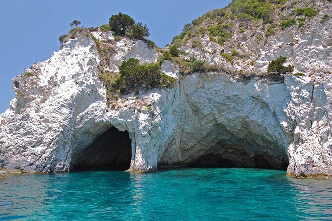 3 Hours Marathonissi Island Tour, Keri Caves and Turtles Spotting - Marathonisi Island: your first look at Zakynthos’ turtle-breeding bay