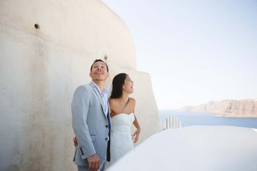 30’ Photoshoot in Oia! 30 edited photos! Effortless & Fun! - Editing quality: 30 edited photos and what to expect after