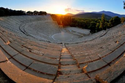 4-Day Classical Tour Greece: Epidaurus, Mycenae, Olympia, Delphi, Meteora - Day one: Epidaurus, Nafplion, and Mycenae