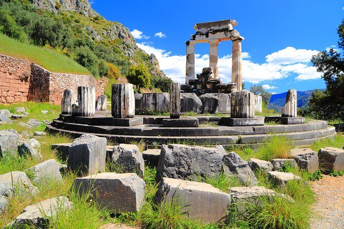 4-Day Greece Highlights Tour: Epidaurus, Mycenae, Olympia, Delphi and Meteora - The route: why this works for first-timers (and myth lovers)