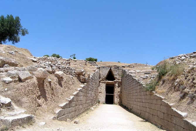 4-Day Most Popular Greek Sites: Nafplio, Olympia, Delphi, Meteora - Day three: Delphi, Arachova, and the road to Meteora