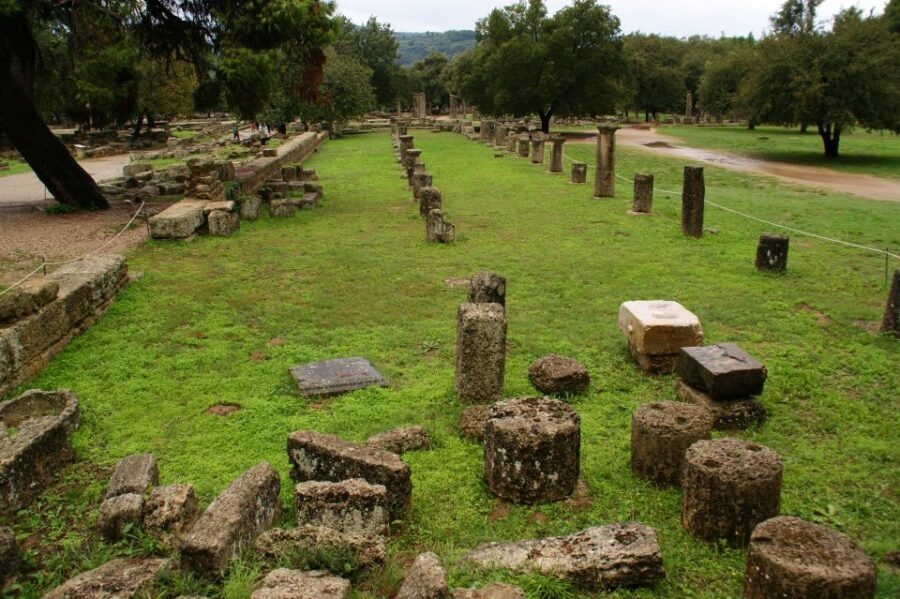 4-Day Tour of Mycenae, Epidaurus, Olympia, Delphi & Meteora - Key takeaways before you book