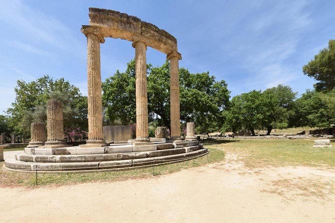 4-Days Argolis,Ancient Olympia,Delphi,Meteora private tour from Athens - Day one: Corinth, Mycenae, Nafplio, and Epidaurus