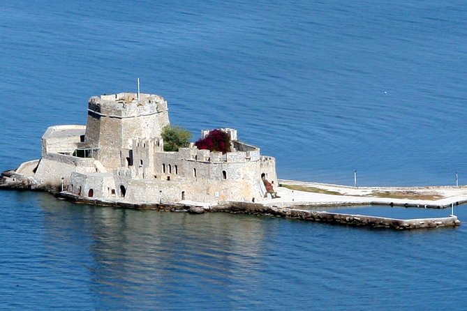 4 Days Private Tour: Corinth - Mycenae - Nafplio - Olympia- Delphi & Meteora - Day four: Meteora monasteries and Thermopylae