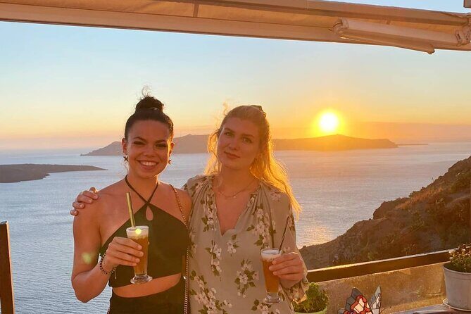 4-Hour Private Custom Santorini Tour - Pickup meets reality: start in Fira, get to the action fast