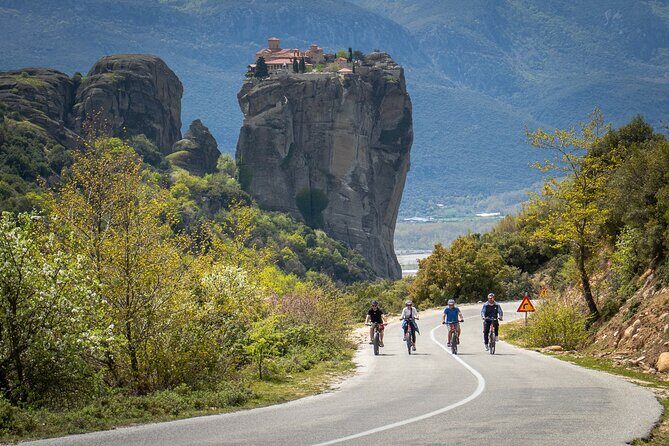 4-Hour Tour Morning Highlights of Meteora on E-Bike - Stop 1: Kastraki Views and the Bandova Hermit Caves
