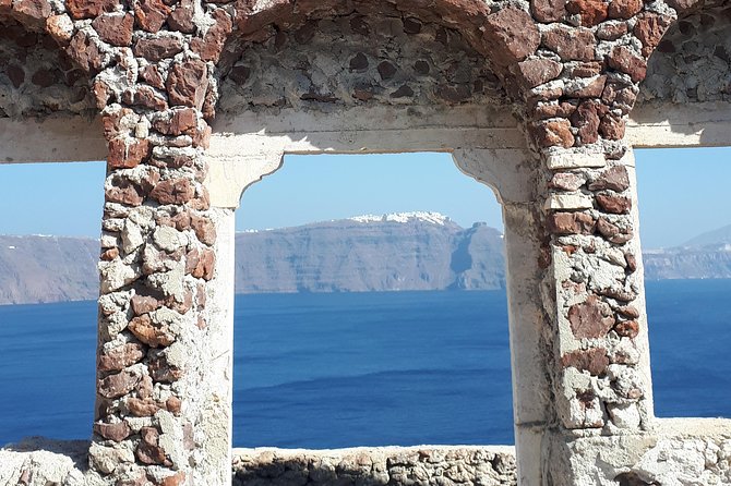 4 Hours Tailor Made Tour in Santorini - Santo Wines and the cliffside terrace