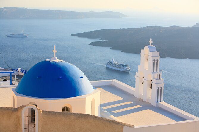 4 hrs PRIVATE island tour and photos, Oia and Blue domes - Why this 4-hour plan works on Santorini time
