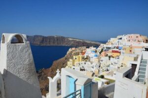 4 Nights in the Greek Islands from Athens: Santorini, Mykonos and Syros - Price and Logistics: Ferries and Hotels, Not the In-Island Transportation