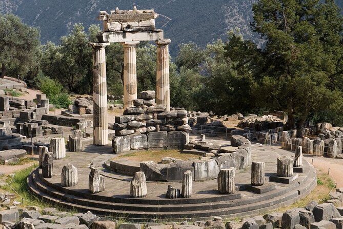 4day Spanish tour in Epidaurus Mycenae Olympia Delphi and Meteora - Delphi: follow the Sacred Way to Apollo