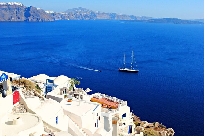 5 Day Tour in Delphi, Meteora, Santorini, Mykonos and Delos - Day 3: Athens to Santorini and a choice of island touring