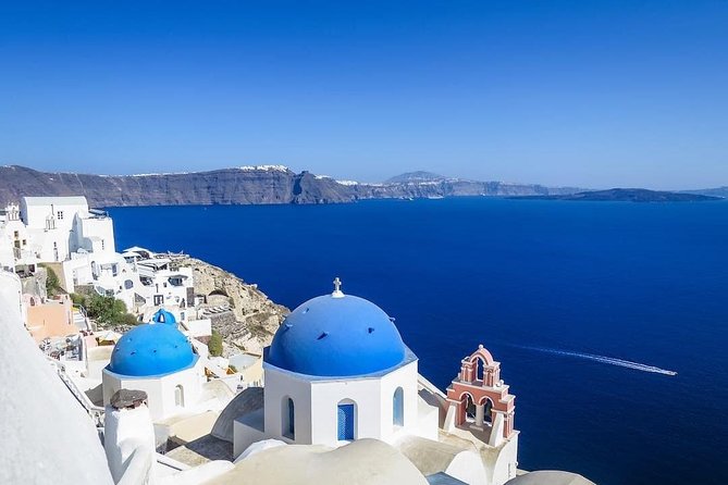 5 Day Tour in Delphi, Meteora, Santorini, Mykonos and Delos - Who gets the best value from this five-day trip