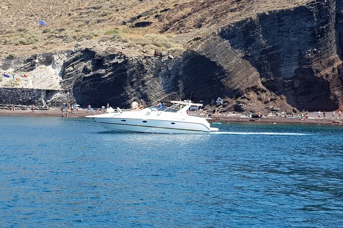 5 Hours Santorini Private Luxury Cruise with BBQ and Drinks - The volcano, Thirasia, and the changing route