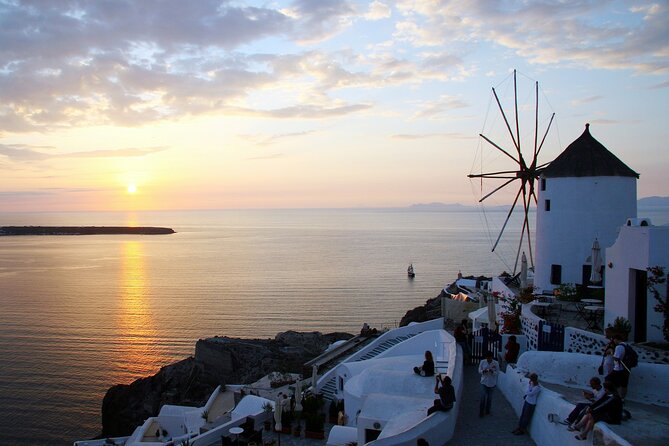 6-Day Private Tour Athens & Santorini to Discover Greece's Charm - The optional Santorini island tour