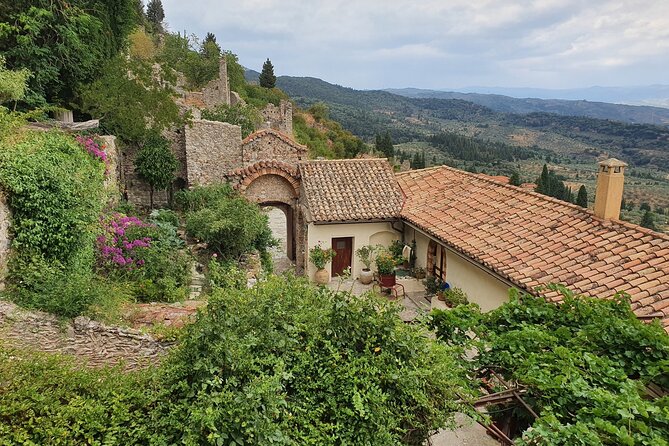 6-Day Private Tour - Delphi, Meteora, Nafplio & Monemvasia - Diros Caves and the Corinth Canal