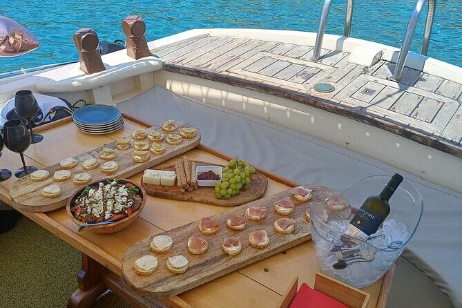 6 Hour Private Cruise in Mykonos with Food and Drinks - Drinks, towels, and little comforts that save your day