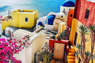 6-Hour Private Custom Santorini Tour-A Full Experience Of The Island. - Oia’s blue domes and cliffside lanes