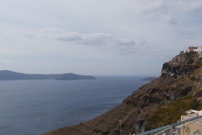 6 hours Private Full Santorini Highlights - Guide style and group fit