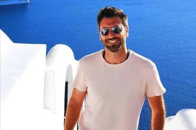 6hr PRIVATE Santorini Tour, All Must-see Places plus photos. - Firostefani’s Iconic Blue Dome in 15 Minutes