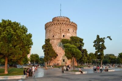 7-Day Northern Greece Tour – Meteora, Kastoria & Thessaloniki - Day 1: Delphi, Arachova, and the rocks of Meteora