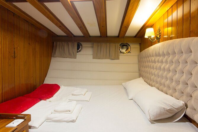 8-day/7-night Corfu Cruise - Day 2: Syvota swim anchor and a long day at sea