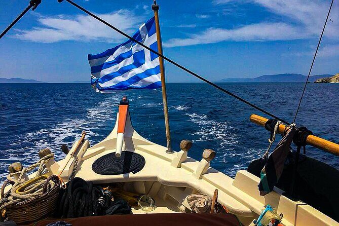 A Boat Trip to the Pirate Caves - Stop one at Τοπική Κοινότητα Αγκαιριάς: a calm start before the water time