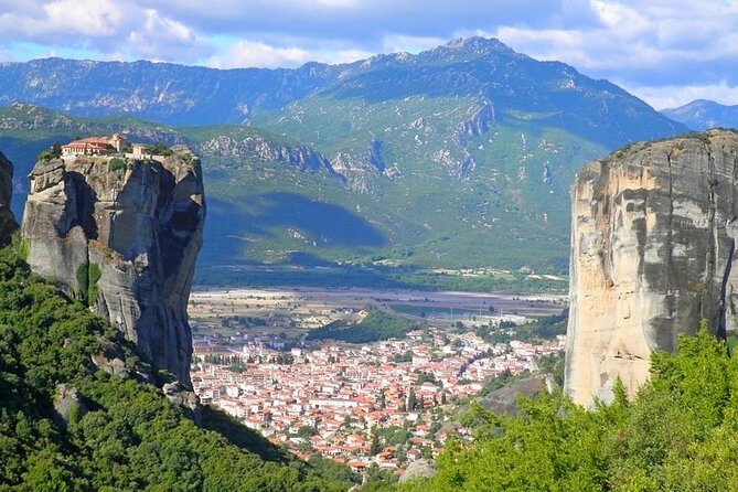 A unique day private tour to Meteora Monasteries from Athens - Key points to know before booking
