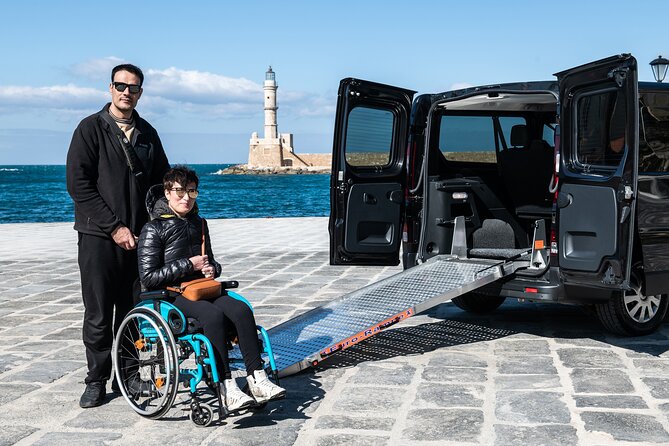 Accessible to wheelchair Sightseeing tour to Knossos palace - The driver can shape the day