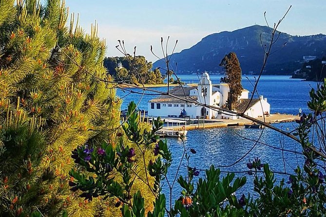 Achilleion Palace and Corfu Old Town Tour - What this four-hour Corfu tour is trying to do