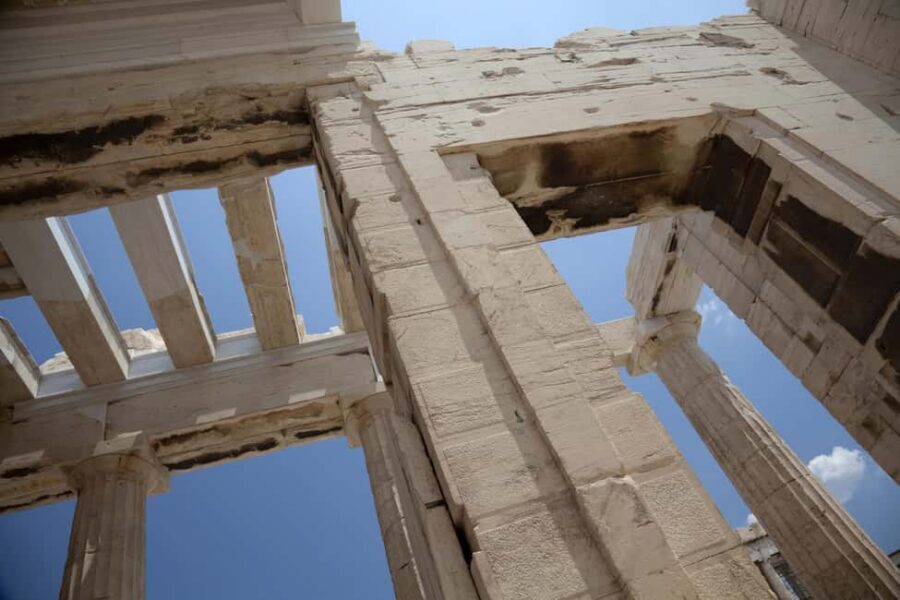 Acropolis Self-Guided Smartphone Tour w/Audio & 3D(No entry) - Propylaea: Using 3D to understand the approach