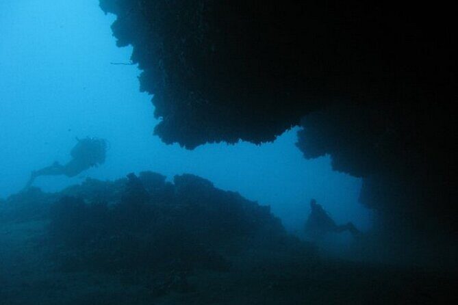 Adventure Dives for Certified Divers in Nea Makri, Athens - Double-session planning: the 1.5-hour break with snacks and drinks