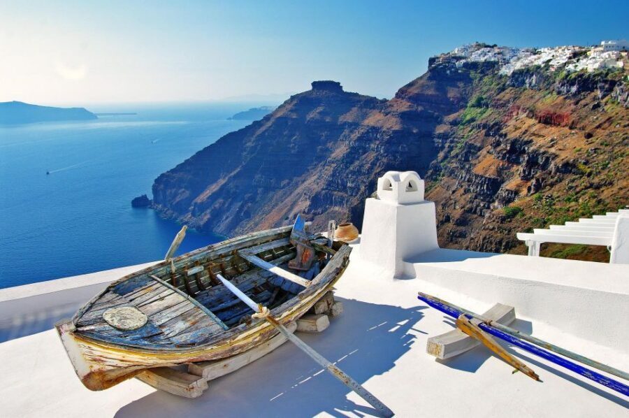 Agios Nikolaos-Elounda-Ierapetra: Santorini Day Tour Cruise - Time pressure, crowds, and the one-day trade