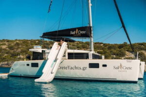 Agios Nikolaos: Sailing Trip Catamaran Lunch and Water Toys - The water toys: more than a photo prop