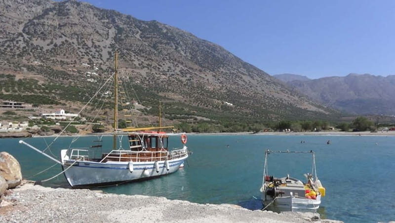Agios Nikolaos: Thripti Mountain Villages Jeep Tour w/Lunch - Kavousi and the oldest olive tree: a stop with real character