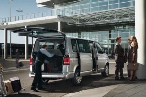 Airport Transfer/ Athens Greece - English-speaking drivers: more than directions