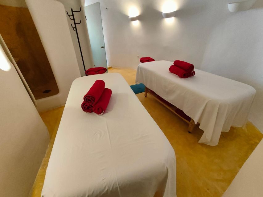 Akrotiri: Aromatherapy Couples Massage - Step-by-step: how your couples massage unfolds