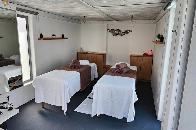 Akrotiri: Couples' Aromatherapy Massage - A Private Couples Aromatherapy Massage in Akrotiri (Not a Waiting-Room Kind of Spa)